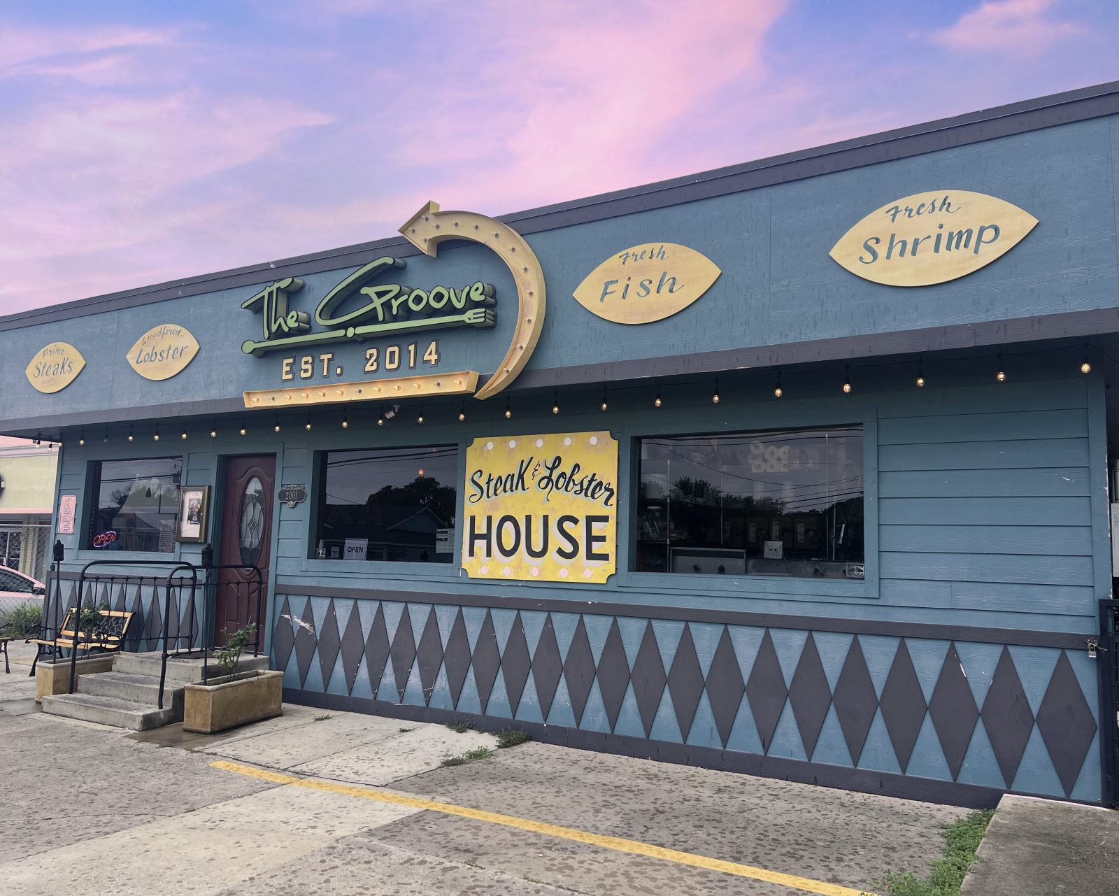 Rockport Fine Dining Restaurant The Groove Steak & Lobster House